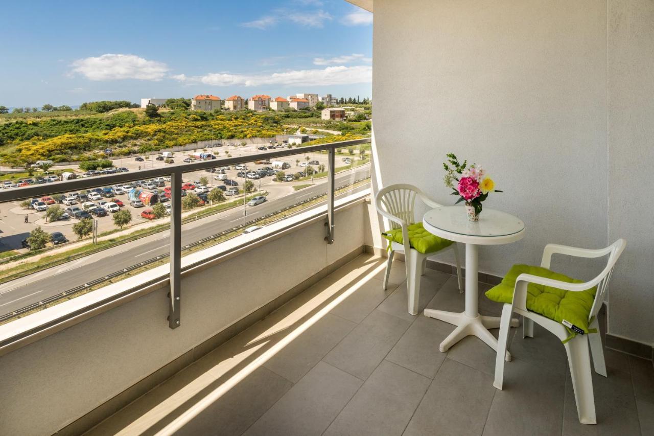 Modern Apartments Sirobuja สปลิท ภายนอก รูปภาพ